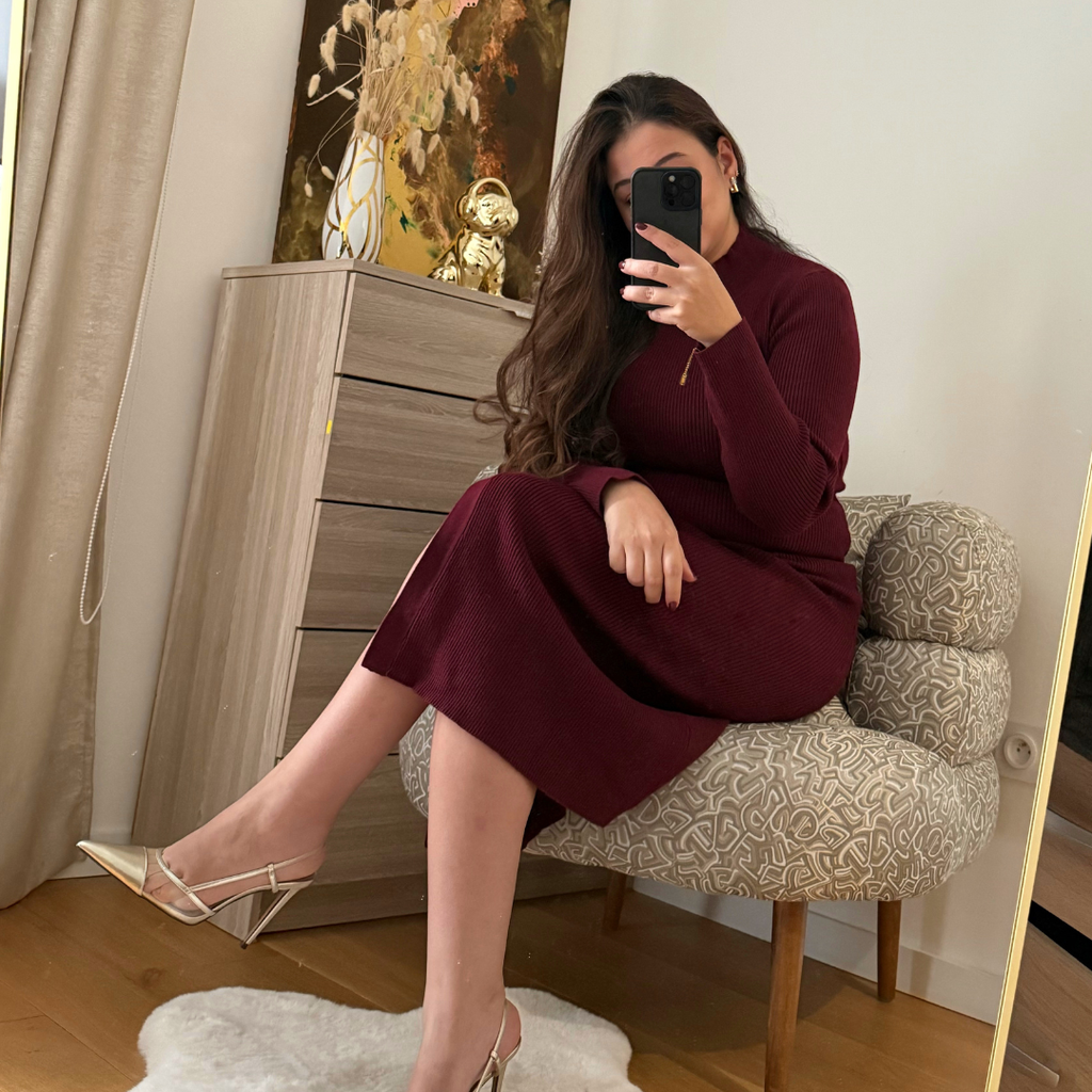 Vestido elegante de canalé burdeos