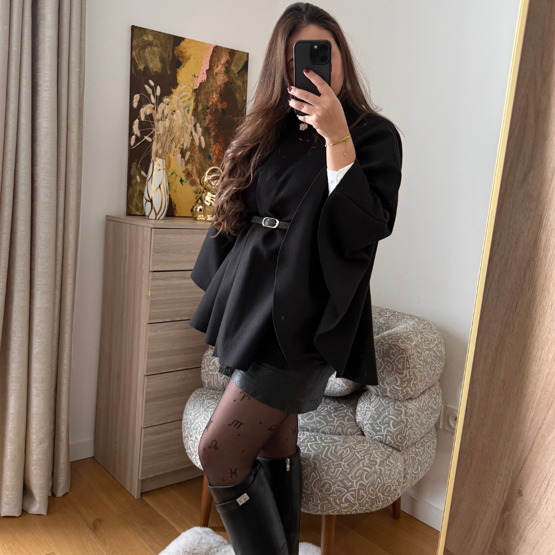 Cape Elégance Ceinture Noire